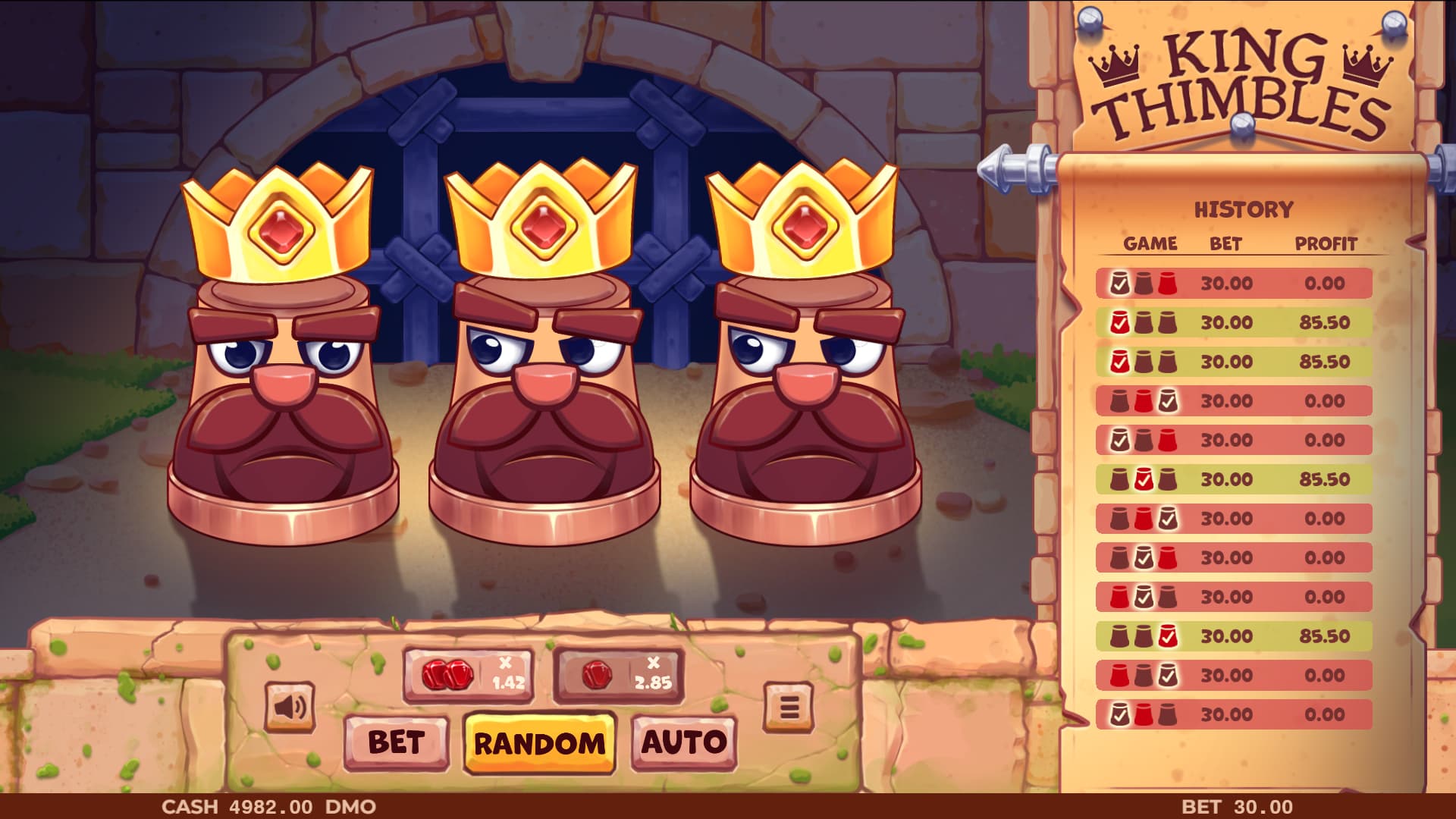 King Thimbles game interface showing three golden thimbles ready for shuffle